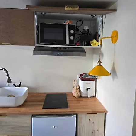 아파트 Charming Near Center Train Station